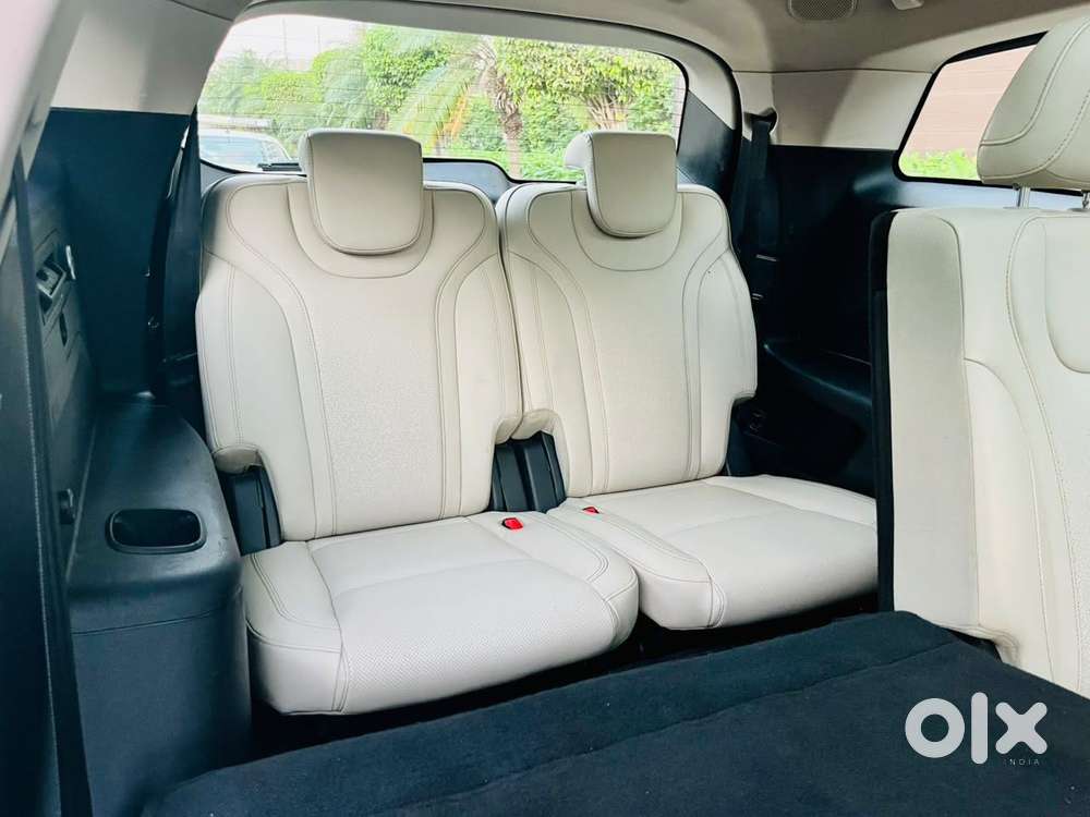 Mahindra Xuv700 2.2 Ax 7 Diesel At Luxury Pack Str, 2023, Diesel