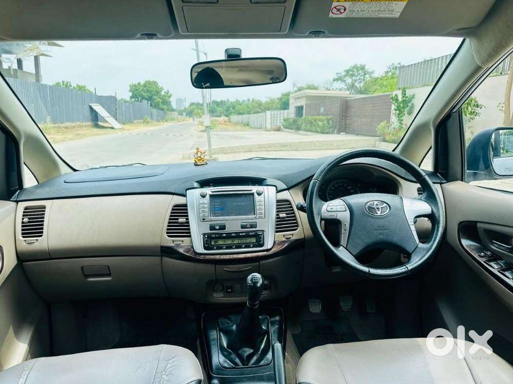Toyota Innova 2.5 V 8 Str, 2015, Diesel