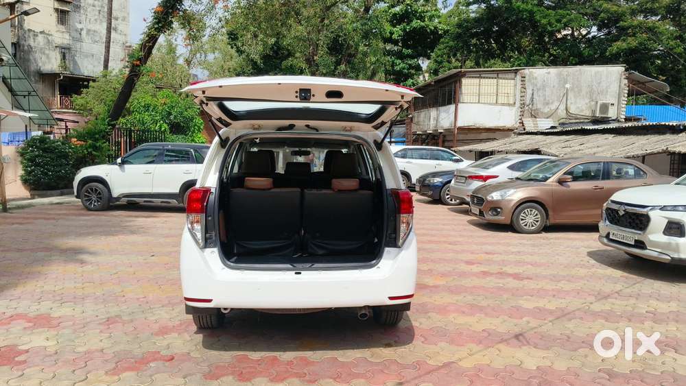 Toyota Innova Crysta 2.8 Gx At 8s, 2018, Diesel