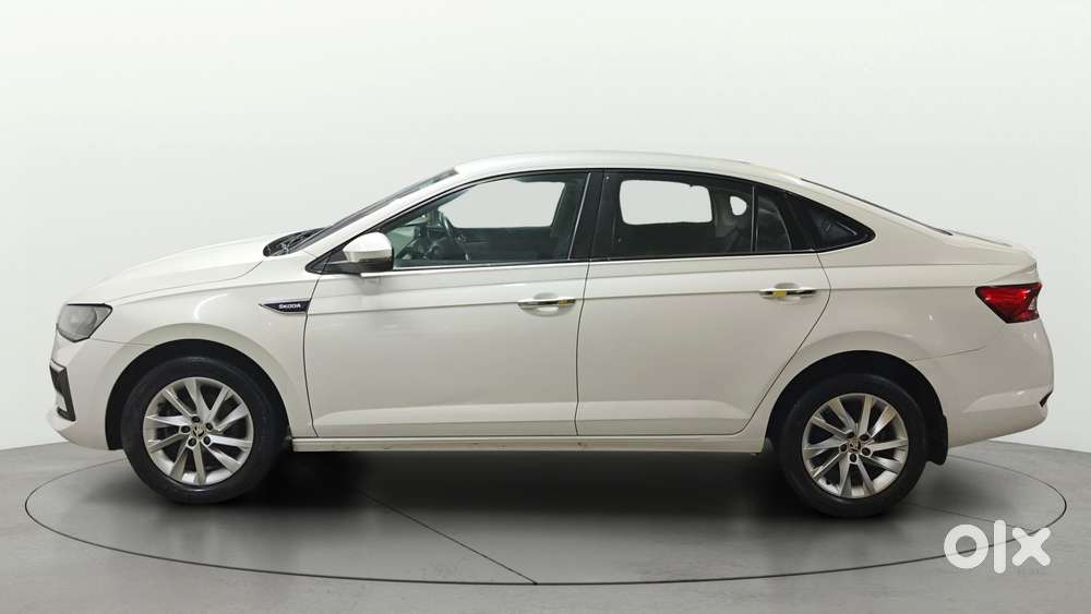 Skoda Slavia 1.0 Ambition Tsi, 2022, Petrol