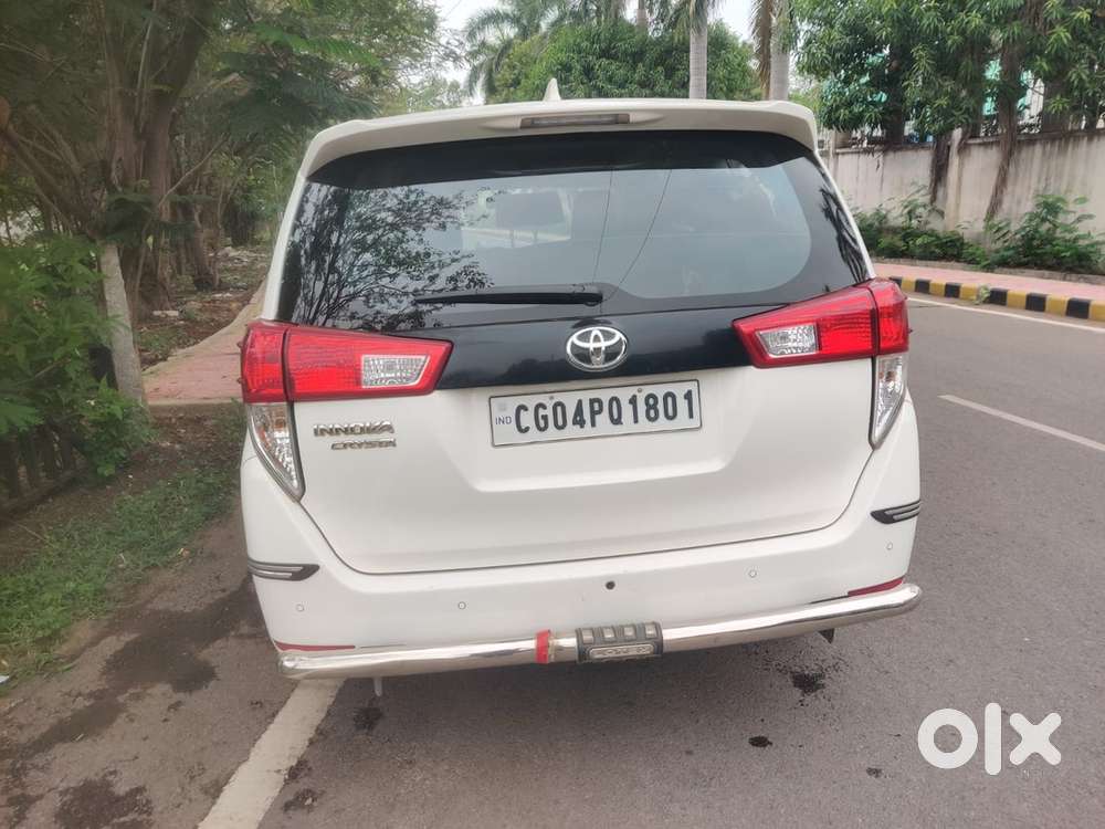Toyota Innova Crysta 2024