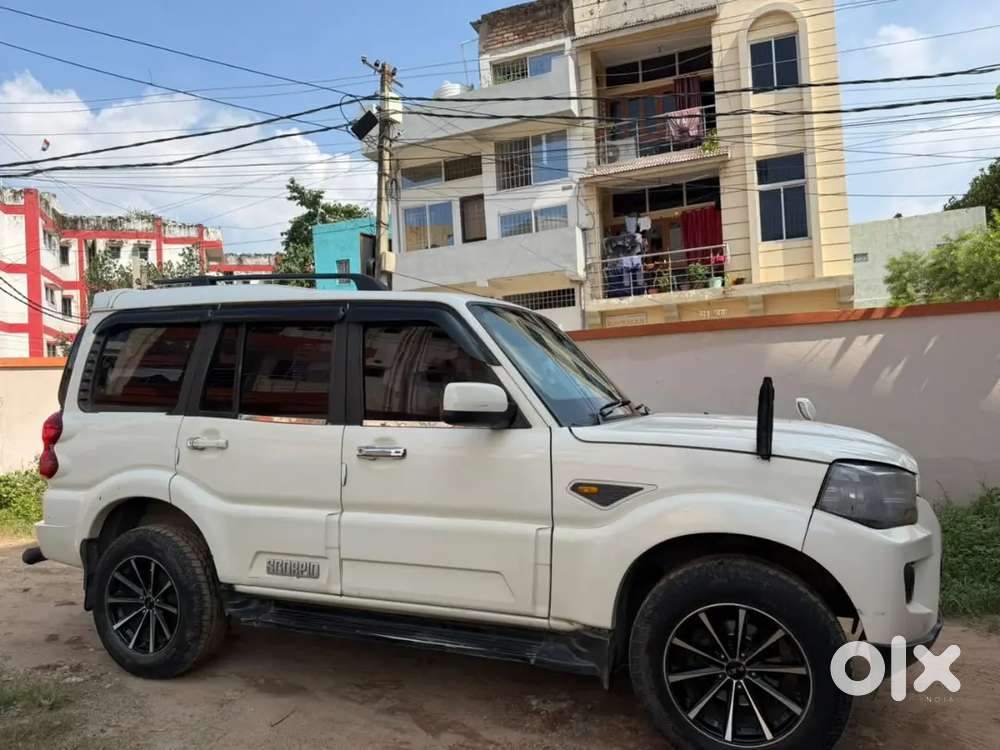 Mahindra Scorpio 2016 Diesel 140000 Km Driven