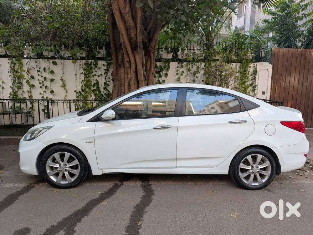 Hyundai Verna Fluidic 1.6 Vtvt Sx Opt, 2012, Petrol