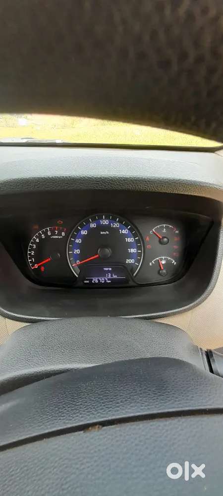 Hyundai Xcent 2016