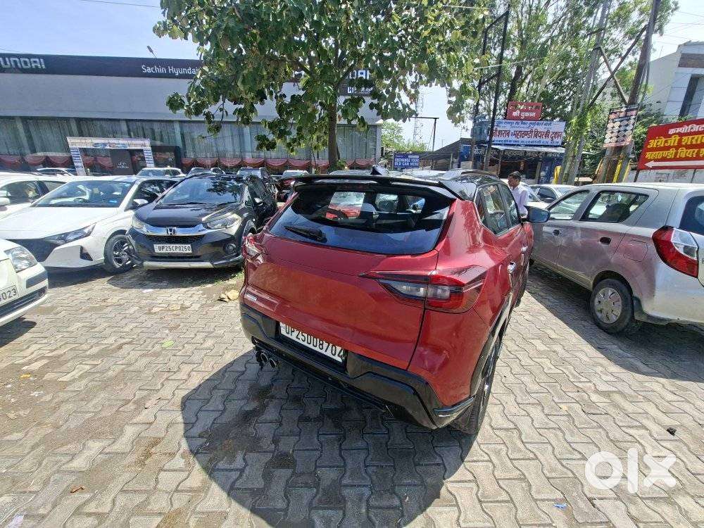 Nissan Magnite 1.0 Xv Premium Dual Tone, 2021, Petrol