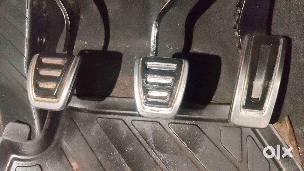 Volkswagen Taigun Topline 1.0 Tsi Mt (electric Seats), 2024, Petrol