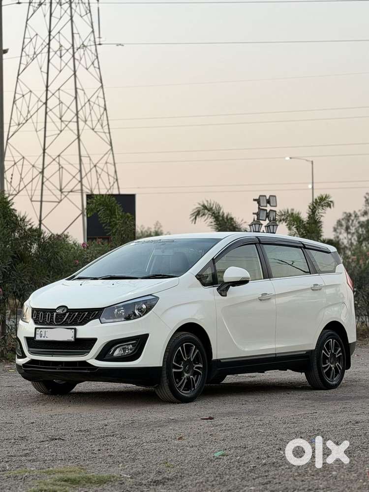 Mahindra Marazzo