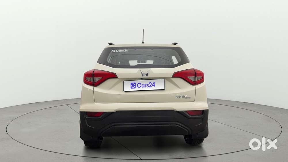 Mahindra Xuv300 W8 Diesel, 2023, Diesel