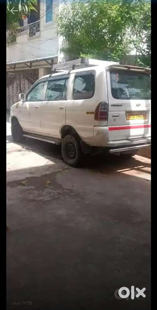 Chevrolet Tavera Neo 2015 Diesel Well Maintained