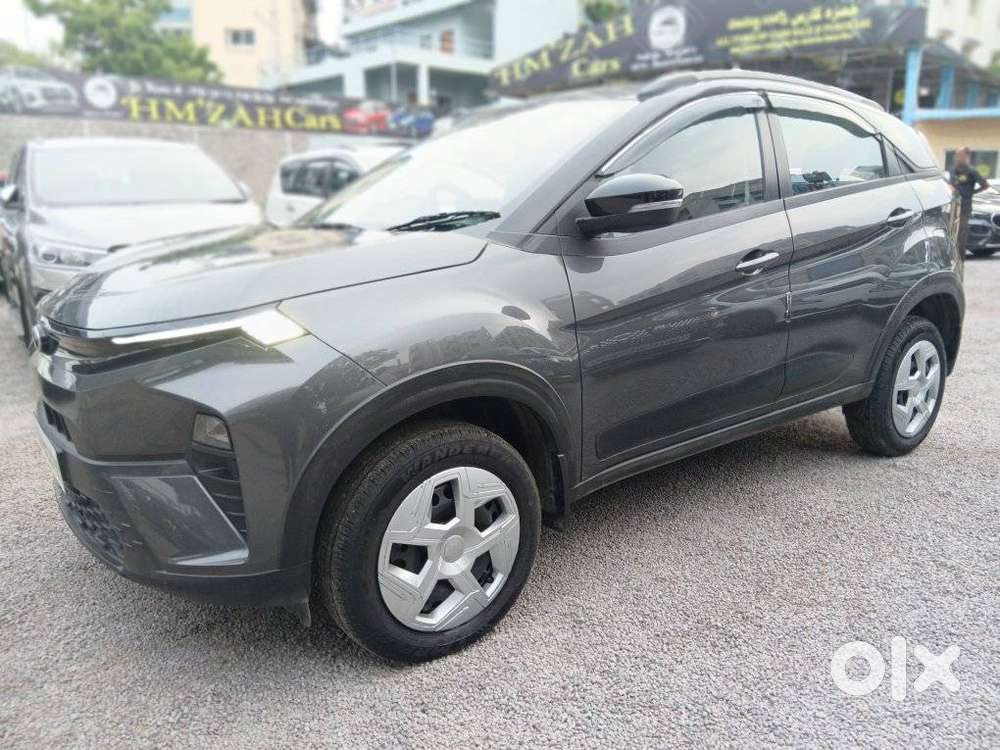 Tata Nexon 1.5 Revotorq Xm Plus (s), 2025, Petrol