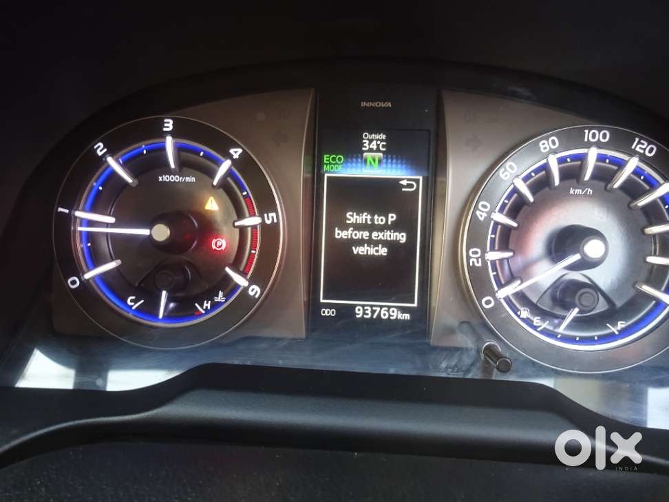 Toyota Innova Crysta 2.8 Zx At, 2016, Diesel