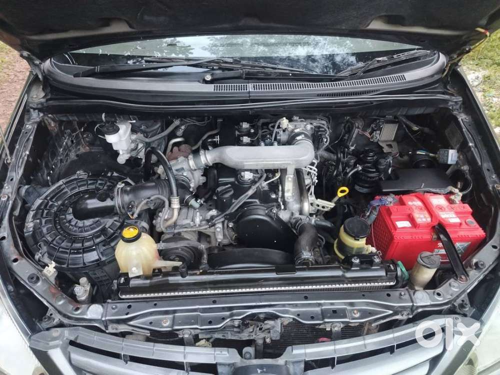 Toyota Innova 2.5 G (diesel) 8 Seater, 2010, Diesel