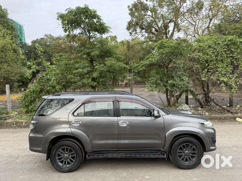 Toyota Fortuner 4x2 Manual, 2014, Diesel