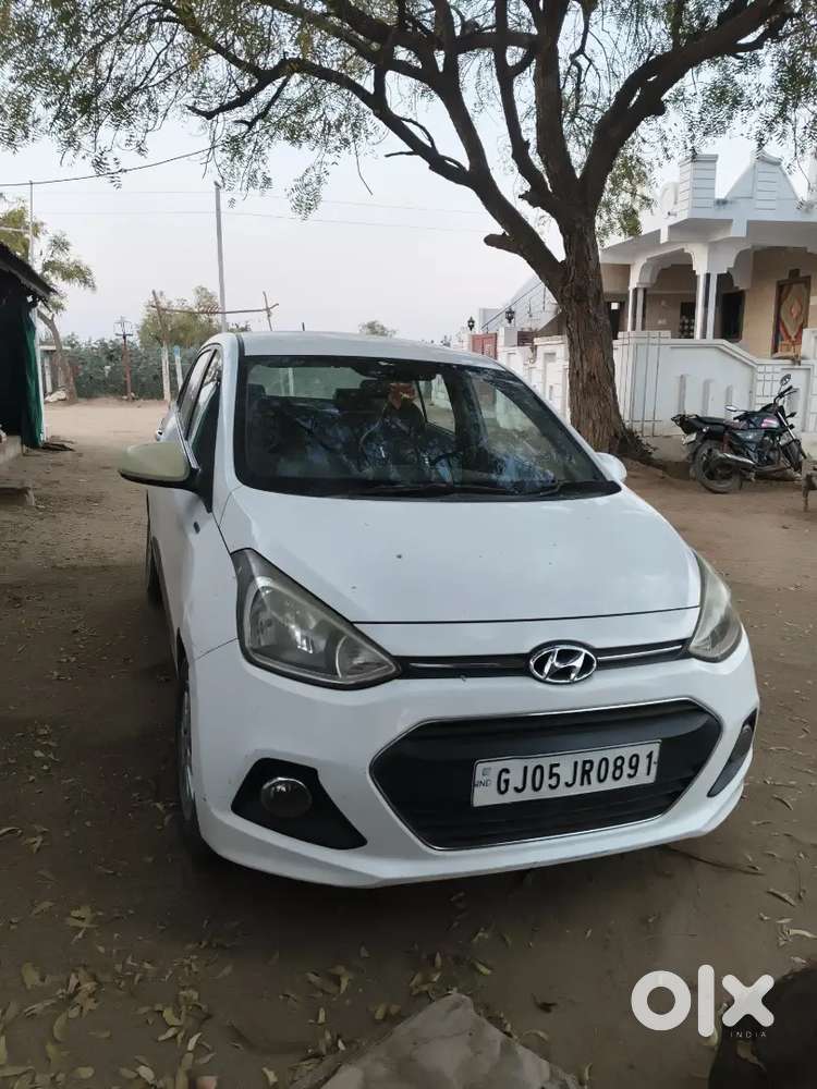 Hyundai Xcent 2016