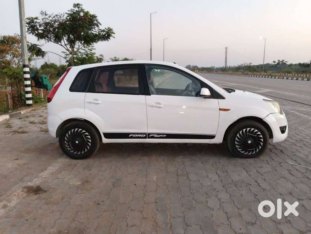 Ford Figo 2012-2015 Diesel Celebration Edition, 2012, Diesel