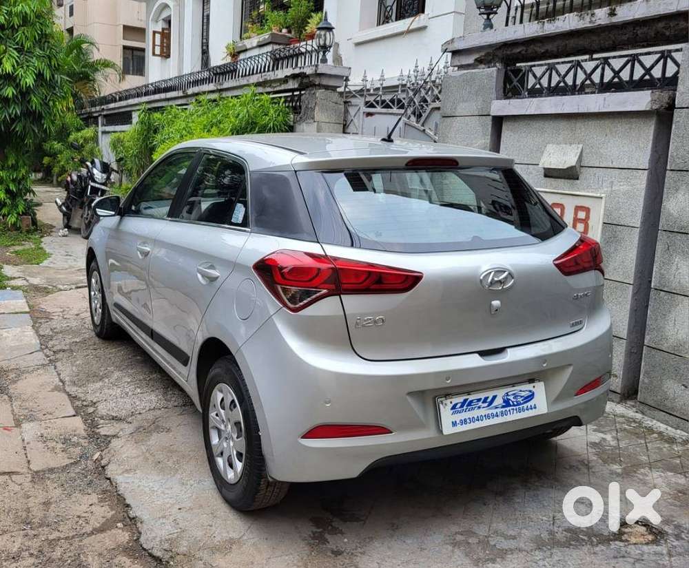 Hyundai Elite I20 Sportz (o) 1.2, 2015, Petrol