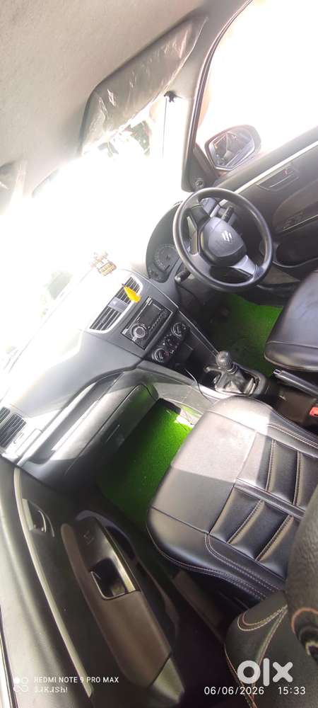 Maruti Suzuki Swift Lxi Optional-o, 2017, Cng & Hybrids