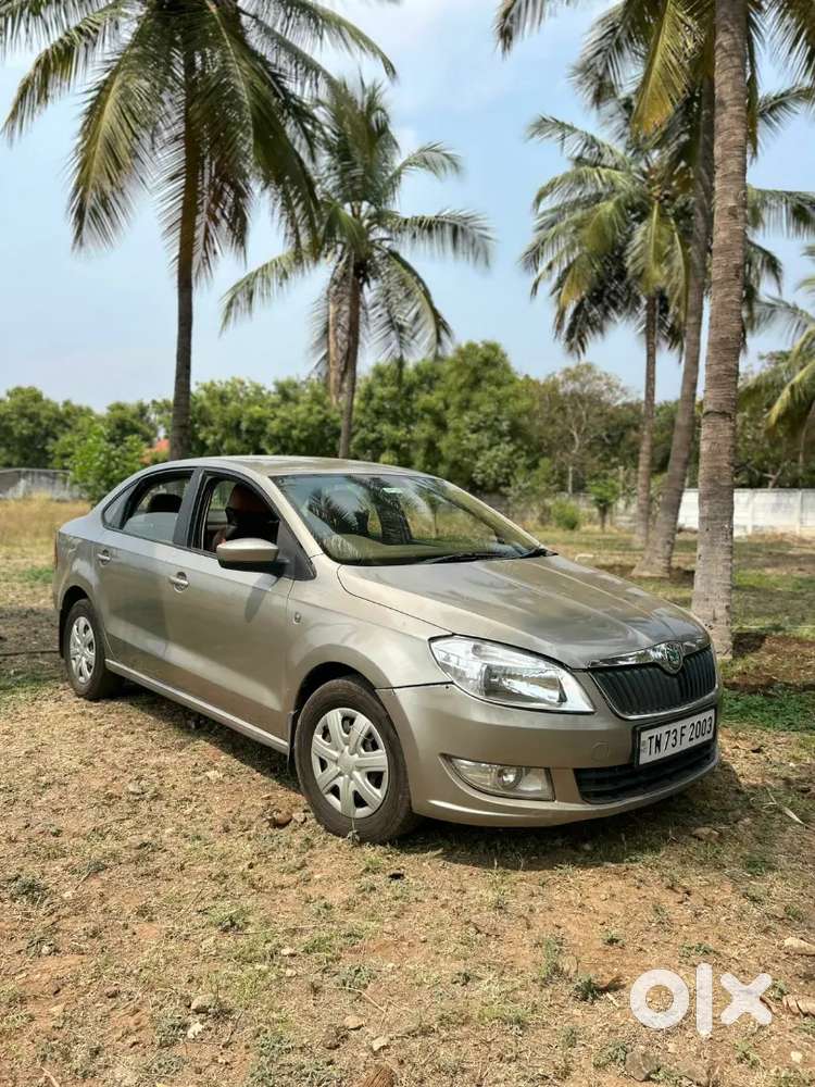 Skoda Rapid 2013 Diesel  Excellent Condition  Smooth Engine