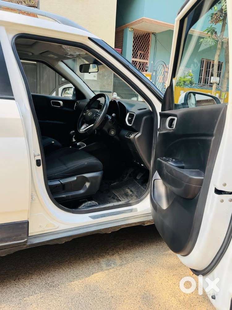 Hyundai Venue 1.5 Crdi Sx (o), 2022, Diesel