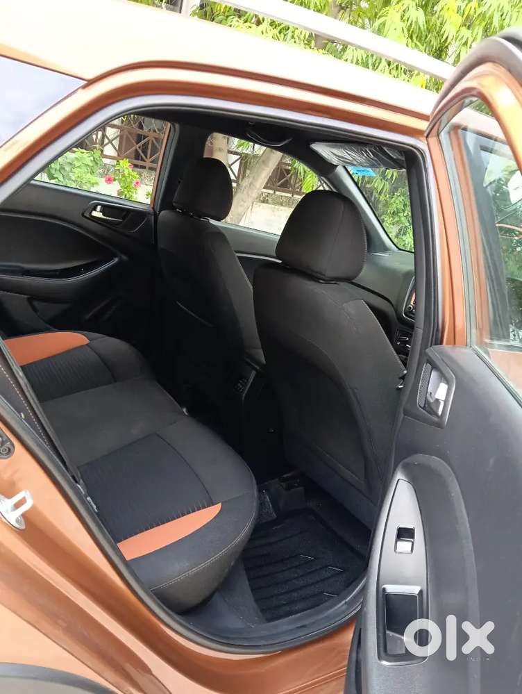 Hyundai I20 Active 2015 Petrol 35000 Km Driven