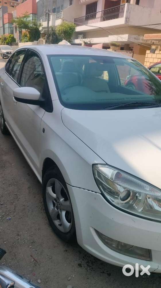 Skoda Rapid 2014 Diesel 83000 Km Driven