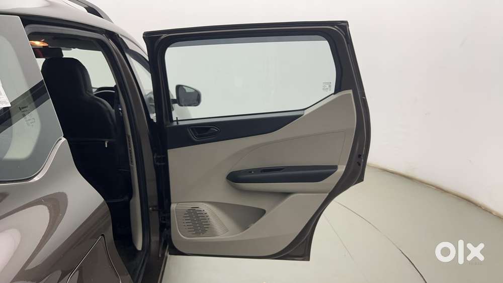 Renault Triber Rxt Easy-r Amt, 2021, Petrol