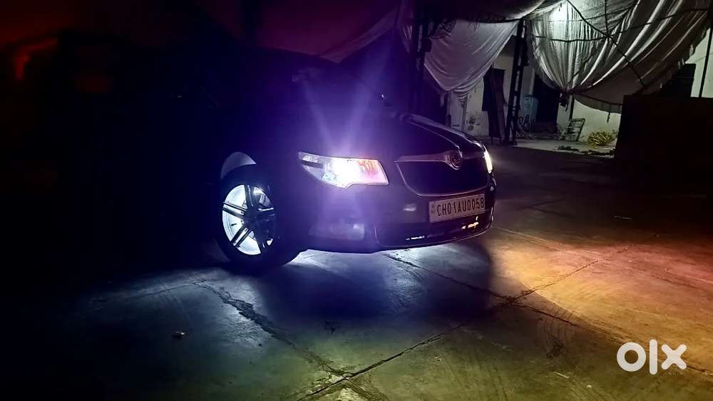 Skoda Superb Black Colour