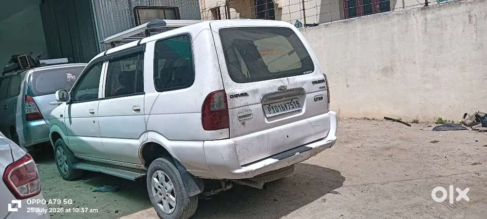 Chevrolet Tavera 2013 Diesel Well Maintained
