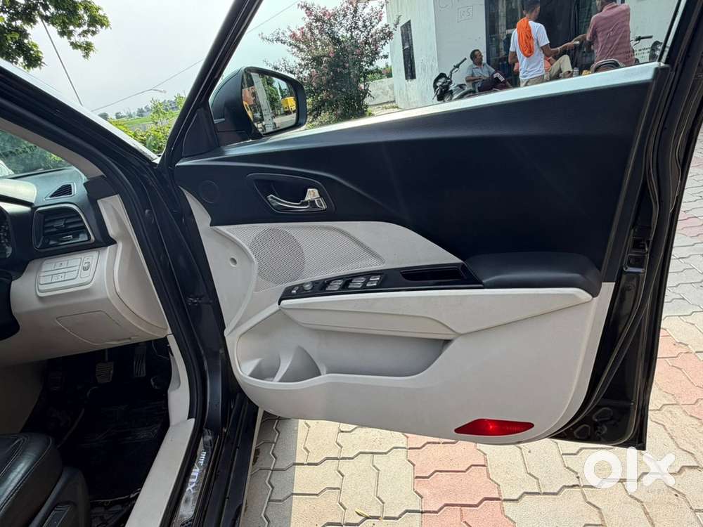 Mahindra Xuv300 2019