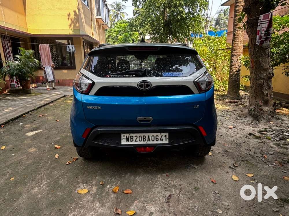 Tata Nexon Petrol Manual 2018