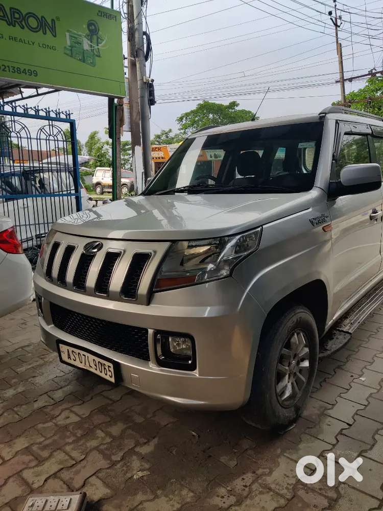 Mahindra Tuv 300 2018 Diesel 102000 Km Driven
