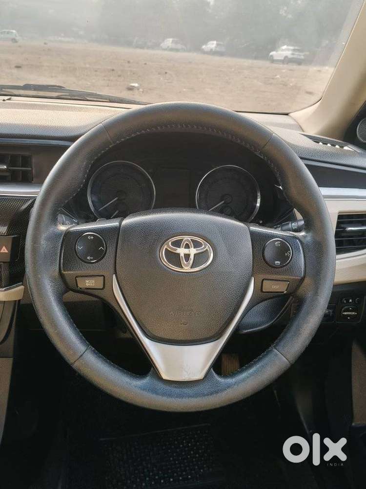 Toyota Corolla Altis [2014-2017] 1.8 G Cvt, 2016, Petrol
