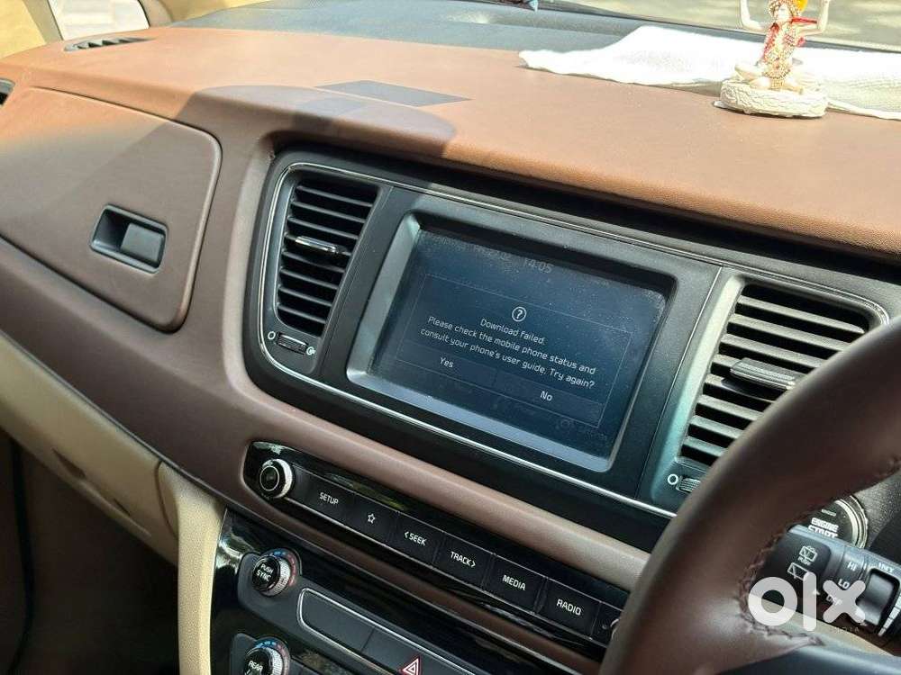 Kia Carnival Premium, 2021, Diesel