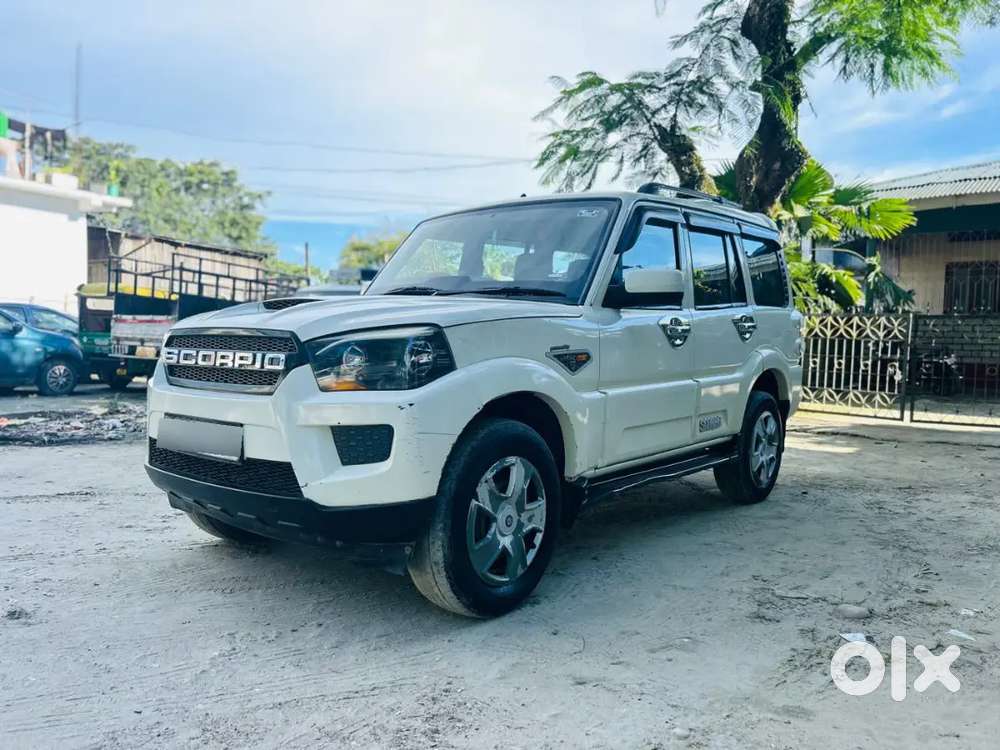 Mahindra Scorpio S6 Plus 2018