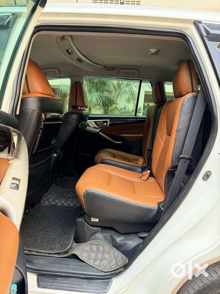 Toyota Innova Crysta