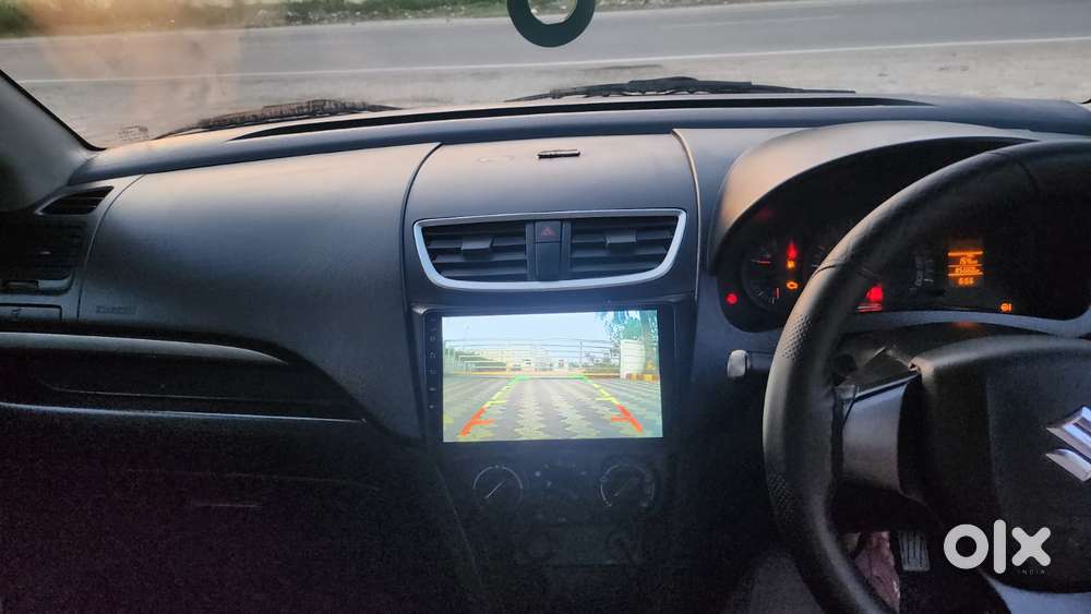 Maruti Suzuki Swift Lxi Optional-o, 2017, Petrol