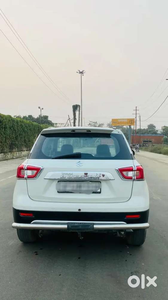 Maruti Suzuki Brezza 2022 Petrol 65000 Km Driven Up 32