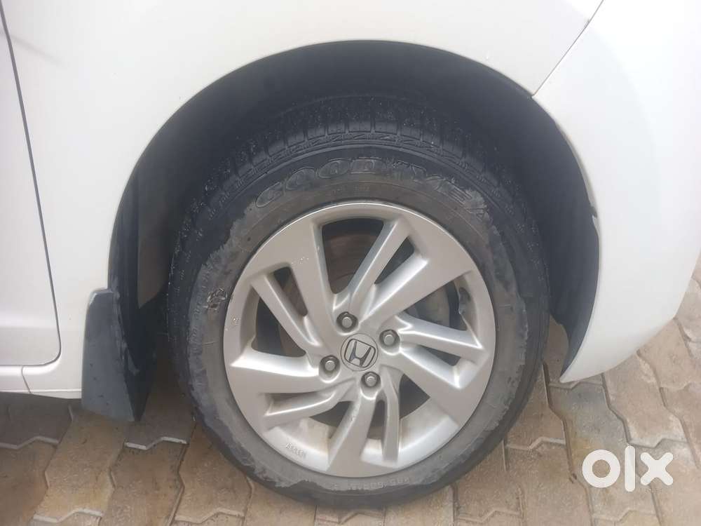 Honda Jazz [ ] 1.2 V I-vtec Mt, 2015, Petrol