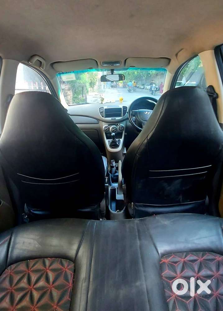 For Sale - Hyundai I-10 (petrol + Cng) Carbon Grey / 'lady Driven Car'