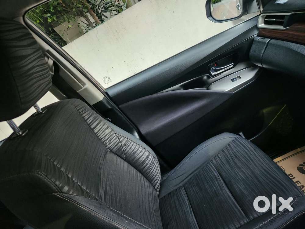Toyota Innova Crysta 2.4 Vx Mt, 2016, Diesel