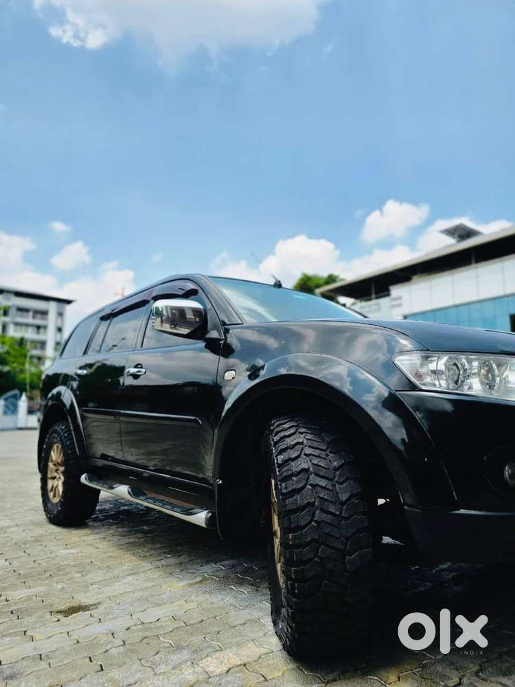 Mitsubishi Pajero Sports 4x4 For Sale