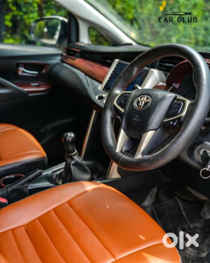 Toyota Innova Crysta 2.4 G Mt 7 Str, 2017, Diesel