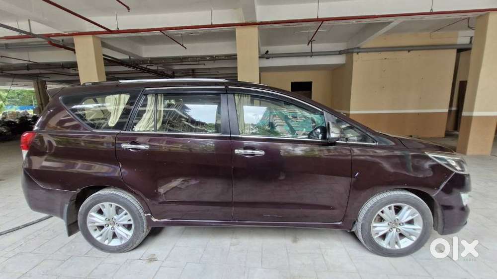 Toyota Innova Crysta 2.8 Zx At 7 Seater, 2017, Diesel