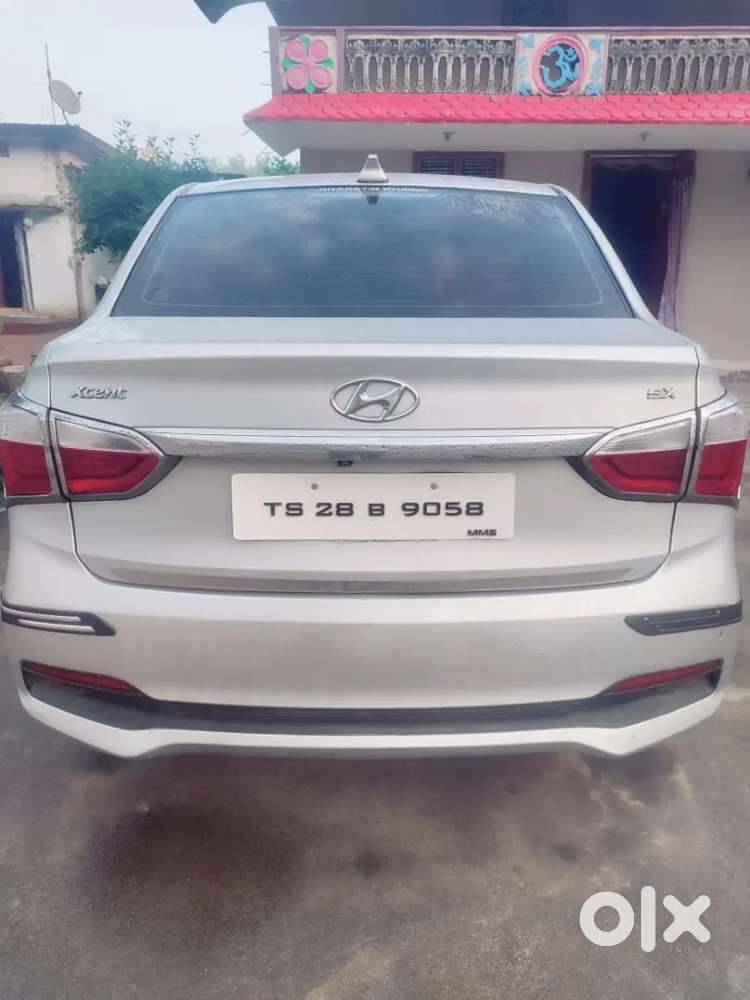 Hyundai Xcent 2017 Diesel 127000 Km Driven