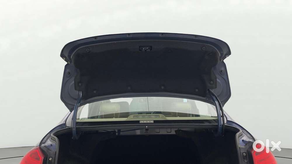 Maruti Suzuki Ciaz 1.5 Alpha Shvs Petrol, 2019, Petrol