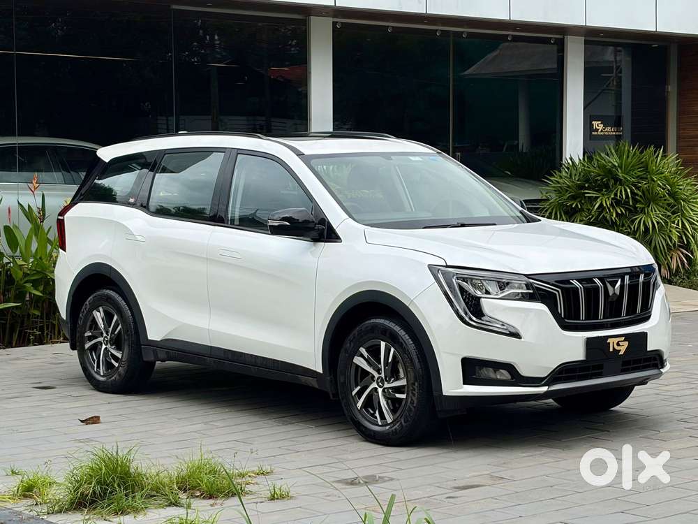 Mahindra Xuv700 2.0 Ax 5 Petrol Mt 7 Str, 2022, Petrol
