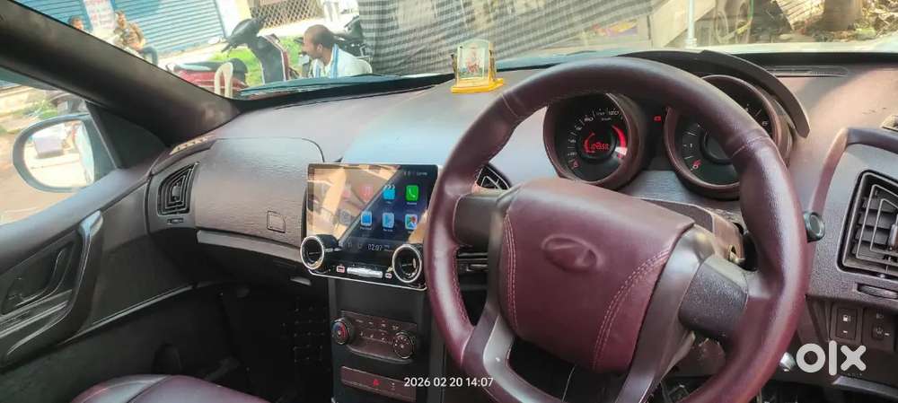 Mahindra Xuv500 2014 Diesel 65000 Km Driven