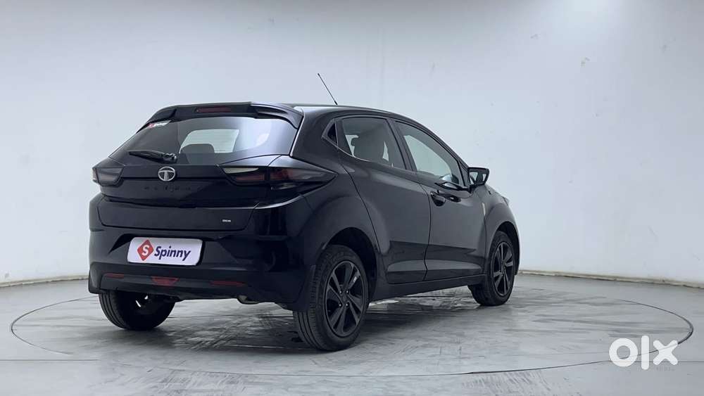 Tata Altroz 1.2 Xza Plus Dark Edition Dct, 2023, Petrol