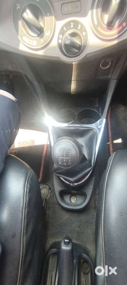 Toyota Etios 2010-2012 G, 2011, Petrol