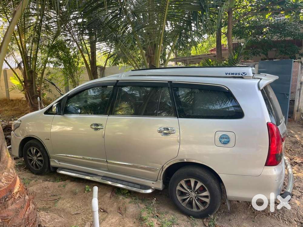 Toyota Innova 2011 Diesel 327000 Km Driven